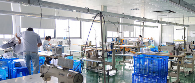 Easy Dressing Anti Static Workwear , Non Static Clothing Customized Color